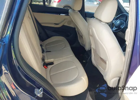 2018 BMW X1 xDrive28I z USA, uszkodzony, nr VIN WBXHT3C39J5K32427